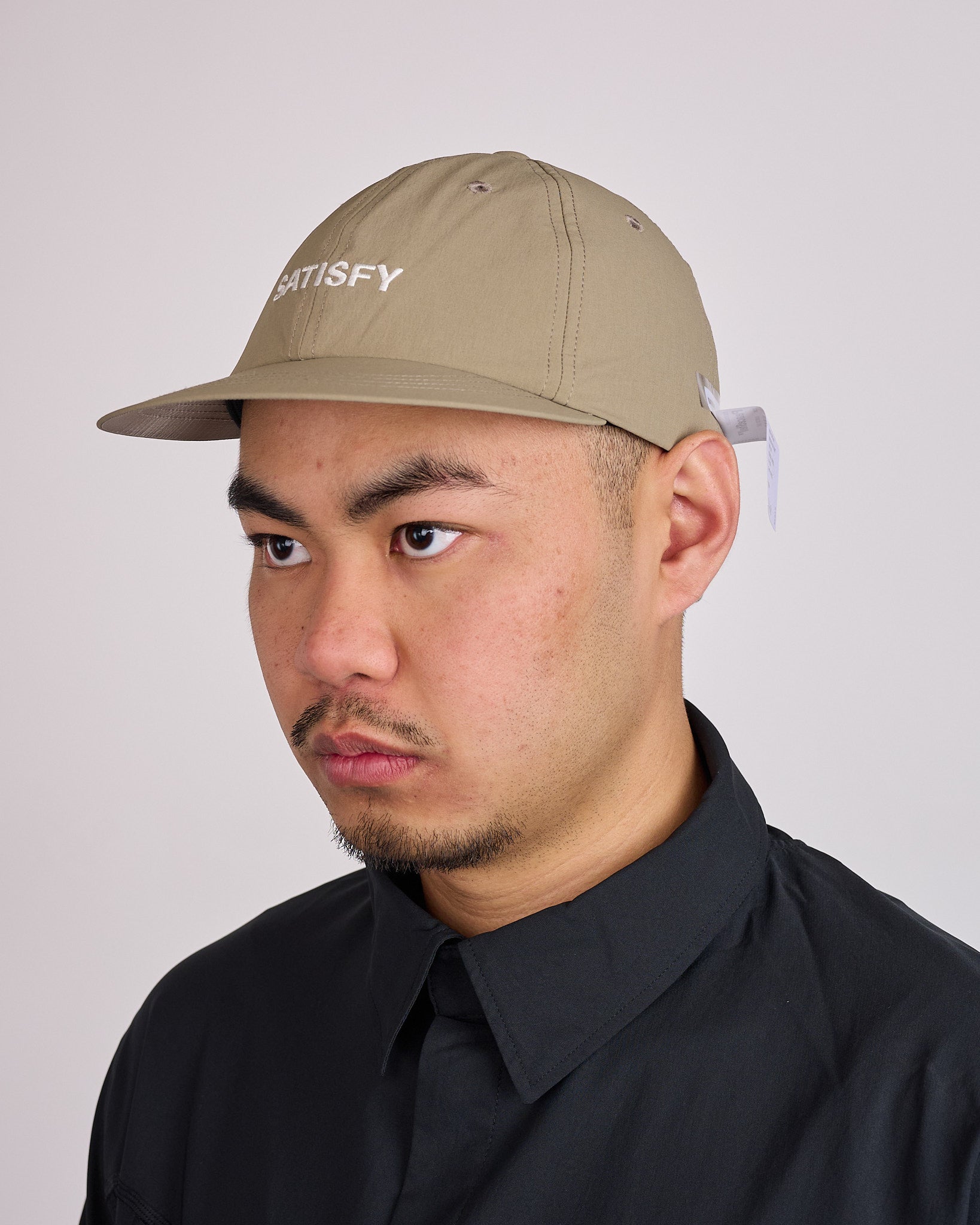 SATISFY PeaceShell Wordmark Logo 5-Panel Pinch Cap Fossil – LESS 17