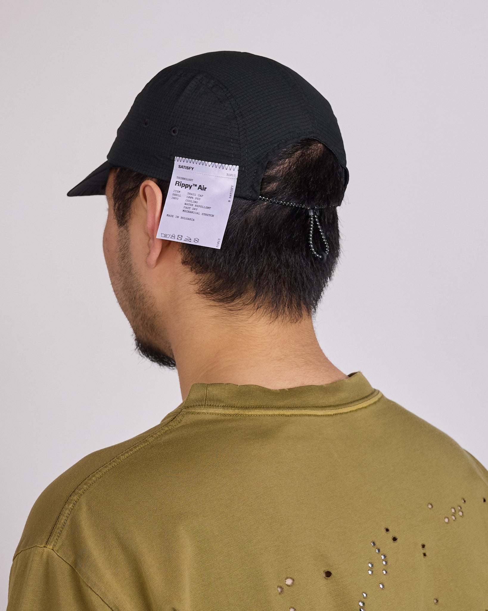 SATISFY Rippy Air Trail Cap Black – LESS 17