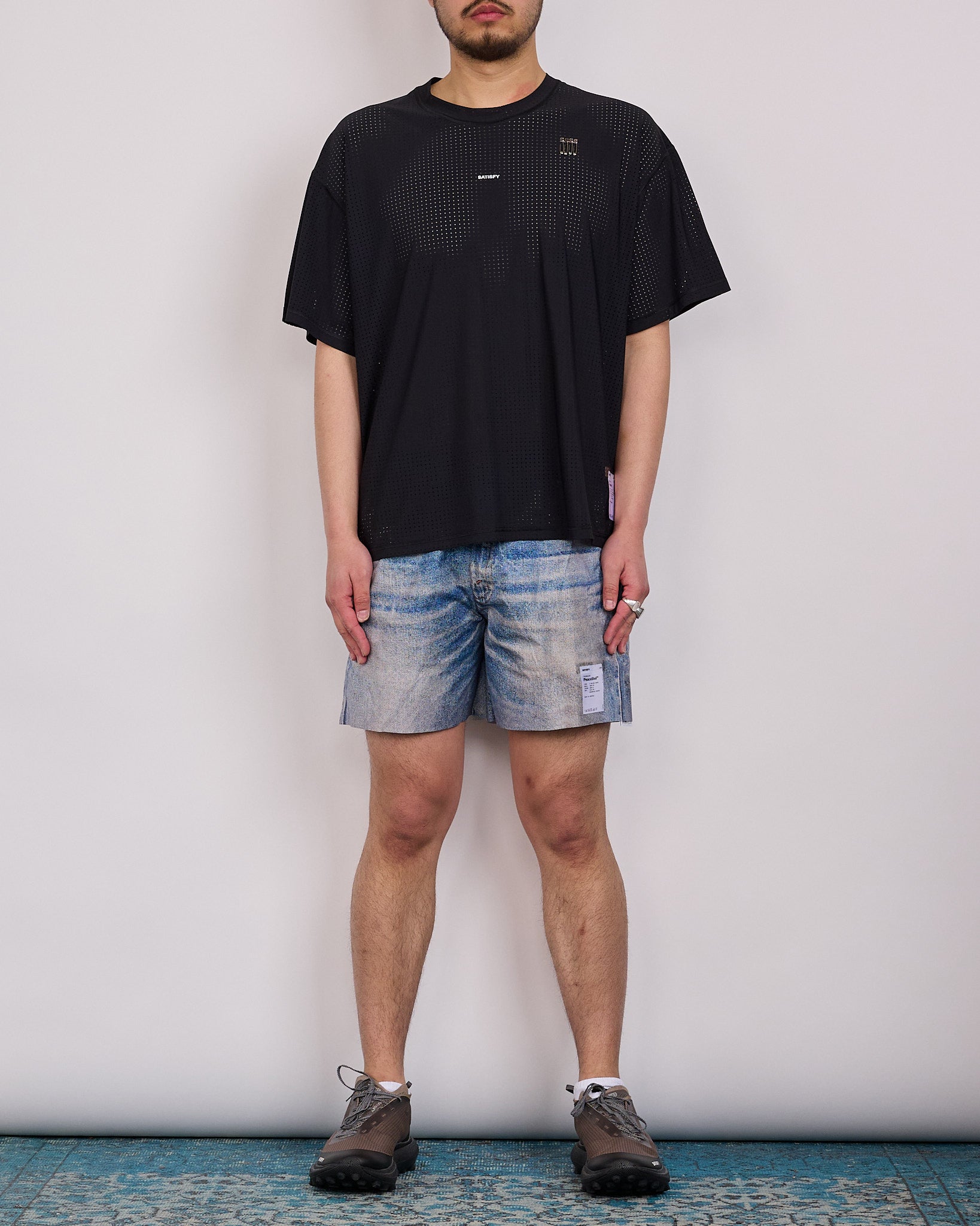 SATISFY Space-O Small Chest Logo T-Shirt Black – LESS 17