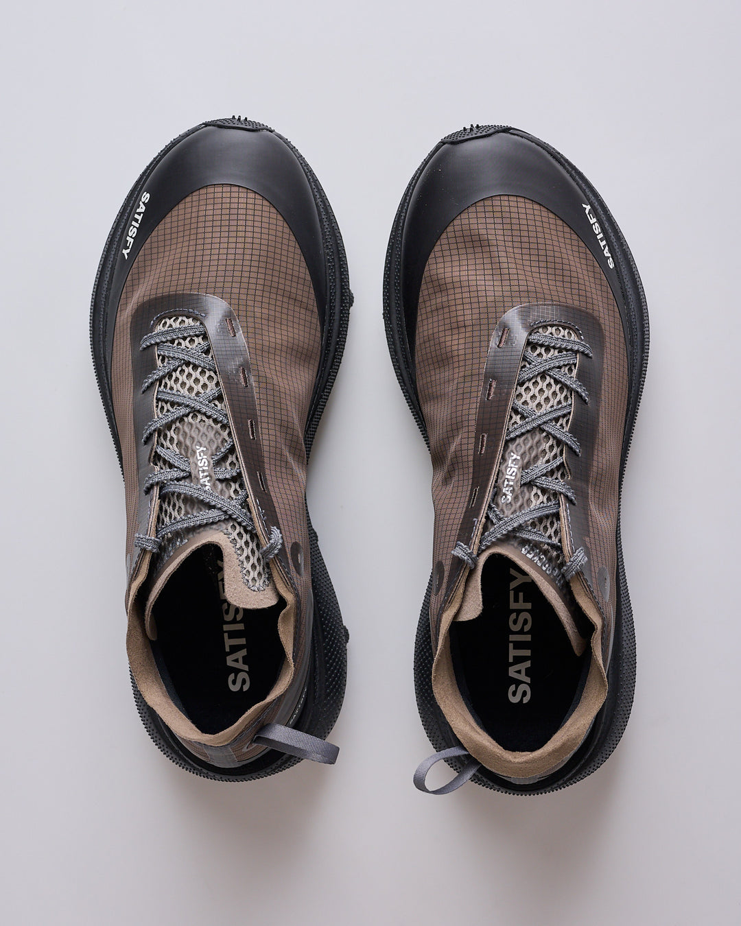 SATISFY The Rocker Falcon