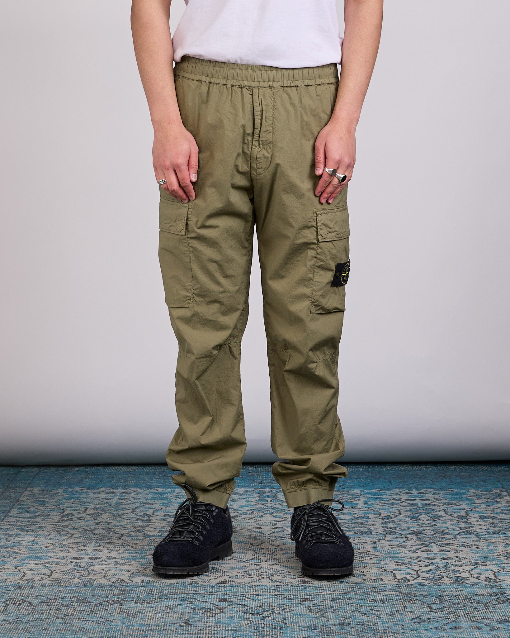 パンツ Stone  SS22 Paracadute Cargo Pants Stone Island Tela Stretch Parachute Relaxed Cargo Pant Charcoal