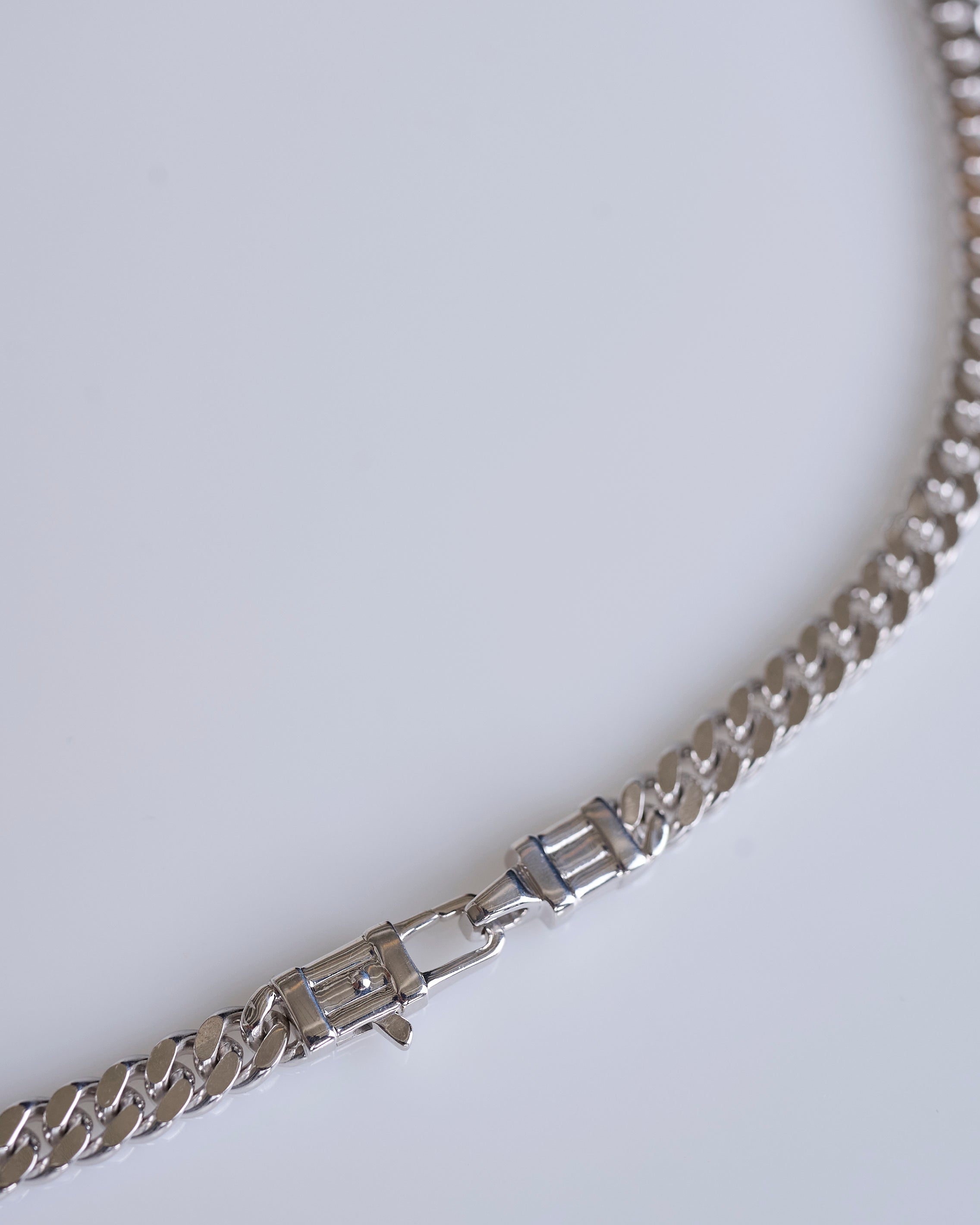 Tom Wood Curb Chain L Silver 925 – LESS 17