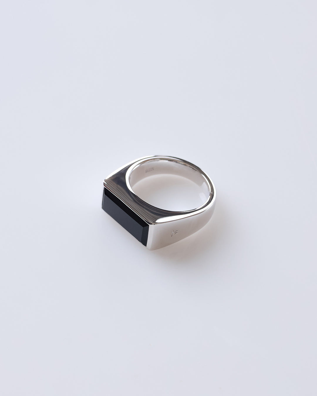 Tom Wood Peaky Ring Polished Silver 925/Black Onyx