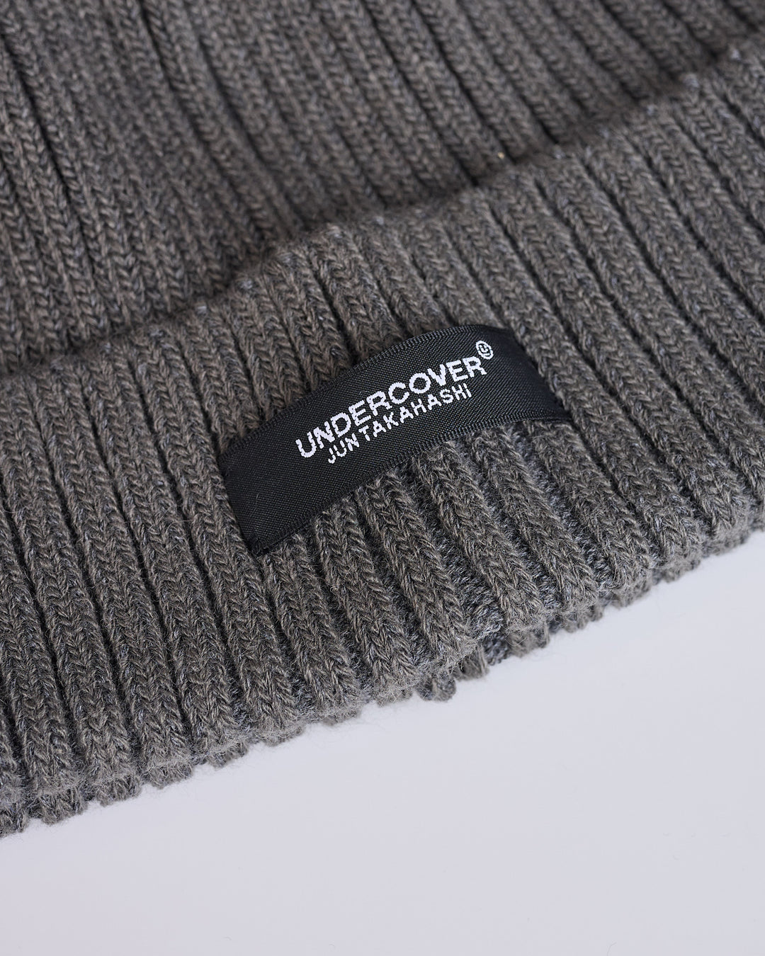 UNDERCOVER Patch Cuff Beanie Top Grey