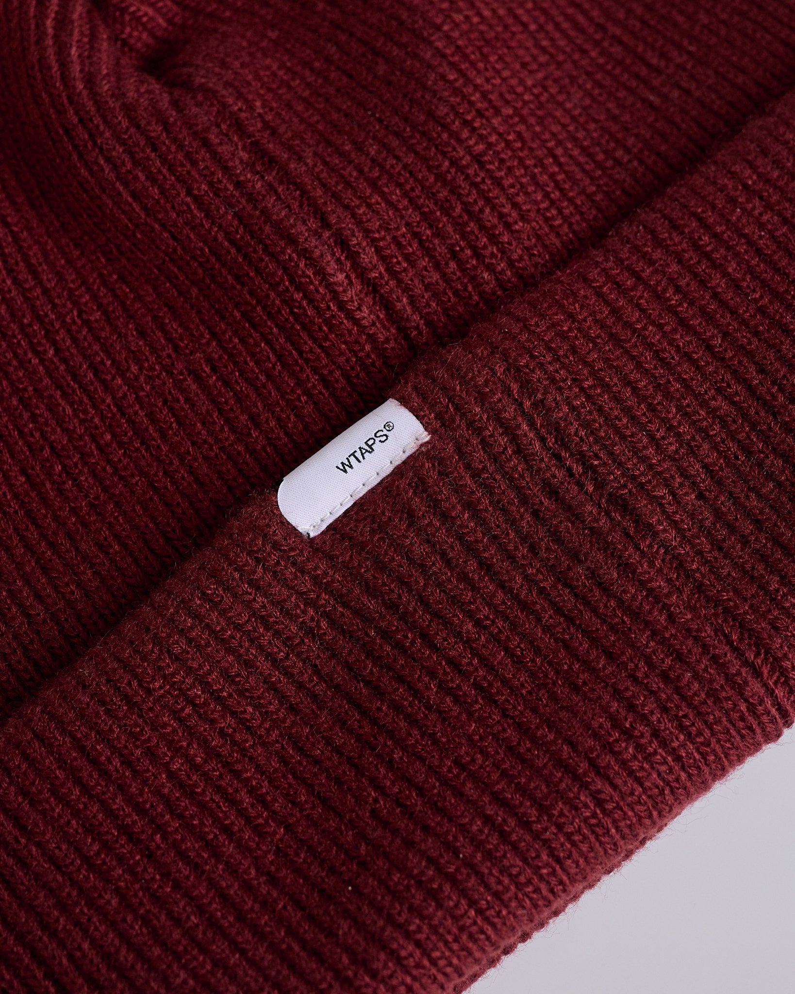 WTAPS FGZ ALNY Beanie Burgundy – LESS 17
