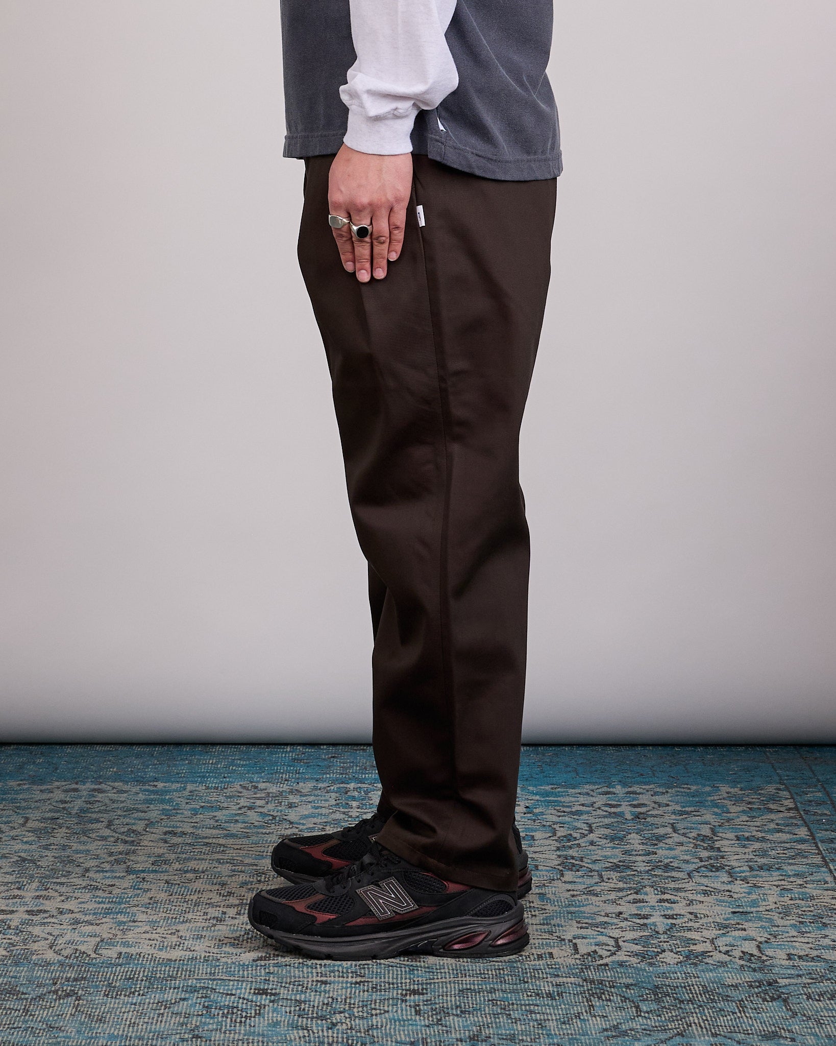 WTAPS TRDT1802 Cptl Twill Double Pleated Pant Brown – LESS 17 WTAPS TRDT1802 Cptl Twill Double Pleated Pant Brown – LESS 17