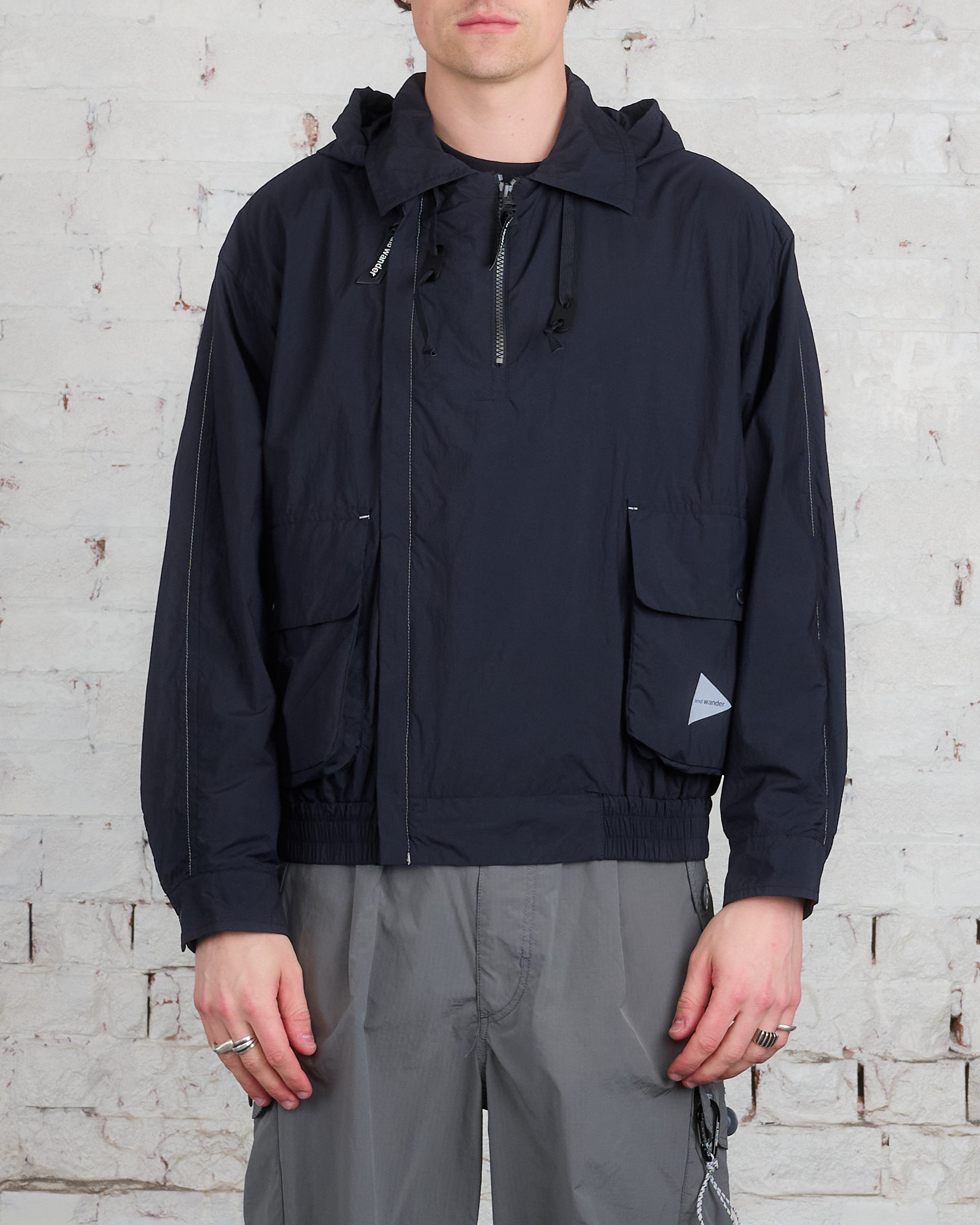 and wander Water Repellent Light Jacket Black