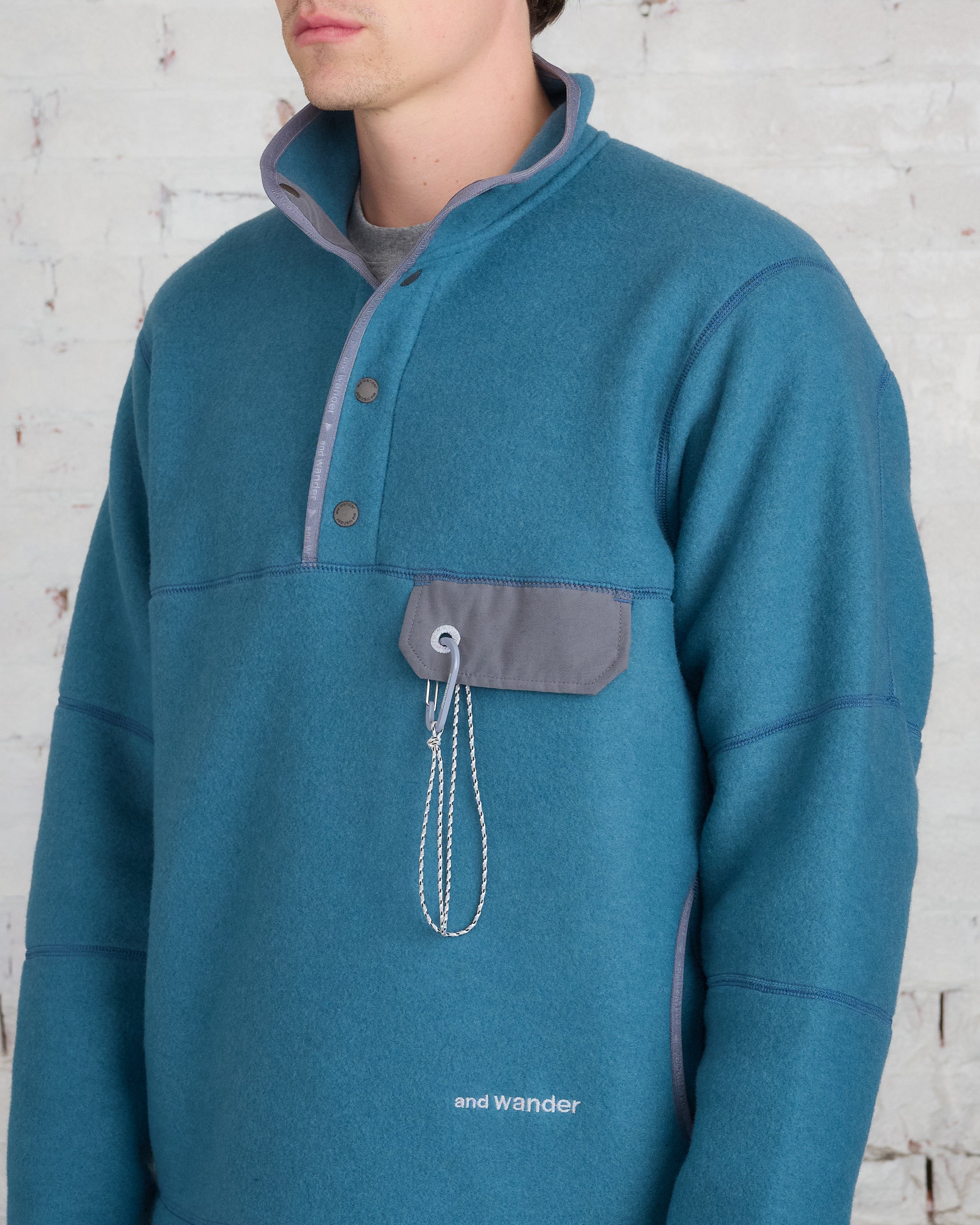 and wander Calamai Tech Wool Fleece Pullover Blue Gray