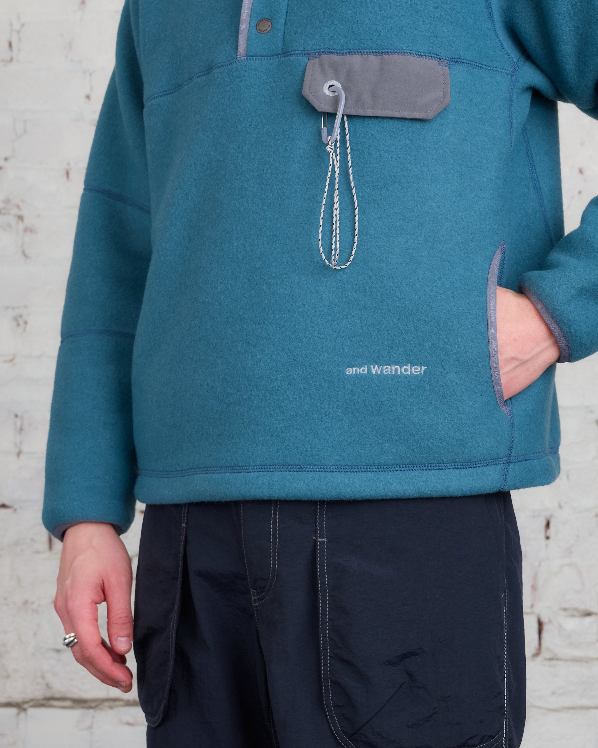 and wander Calamai Tech Wool Fleece Pullover Blue Gray