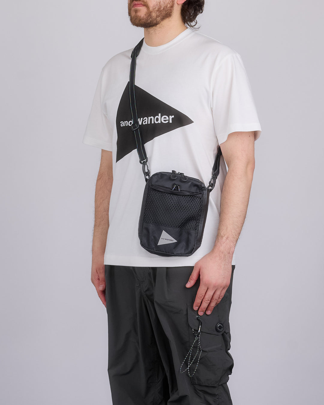 and wander ECOPAK Shoulder Pouch Black