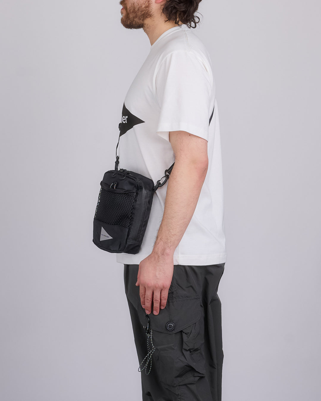 and wander ECOPAK Shoulder Pouch Black