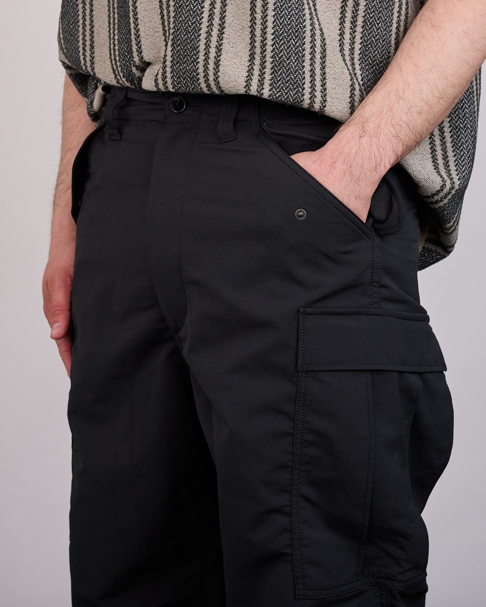 nanamica ALPHADRY Cargo Field Pant Black – LESS 17
