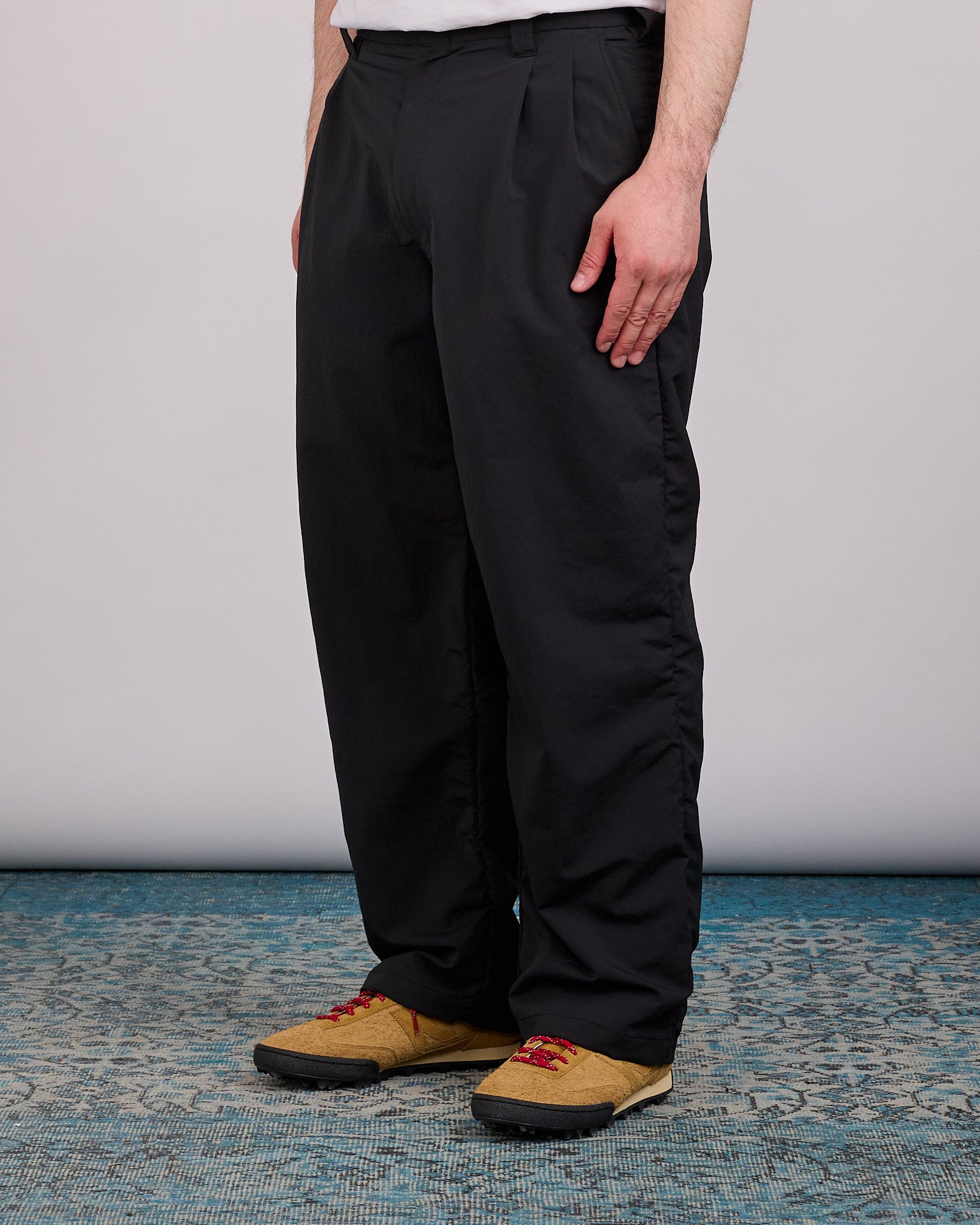 【新品完売品】CLUBHAUS Nylon Work Pants '25 XL nanamica ALPHADRY Double Pleated Club Pant Black – LESS 17
