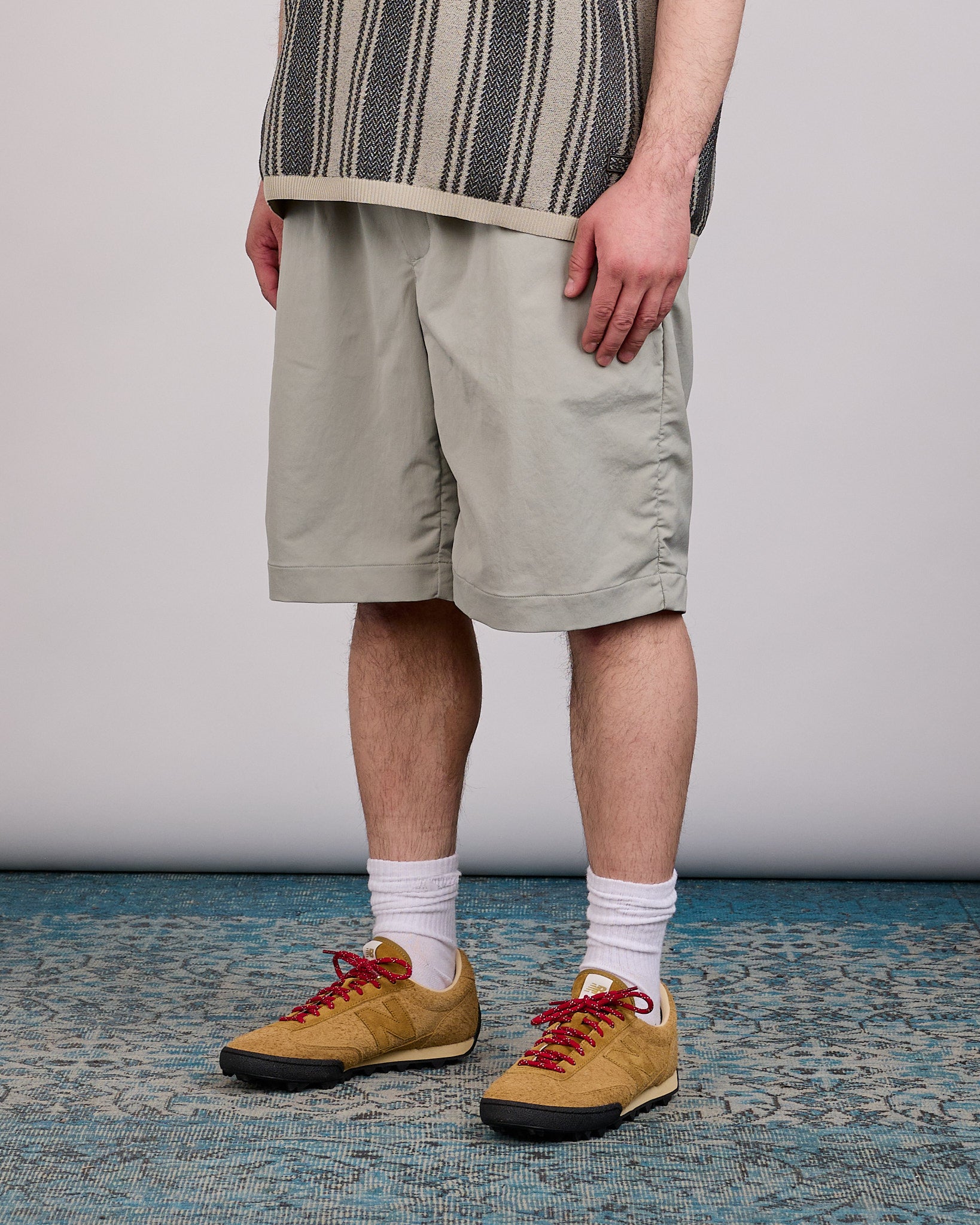 nanamica ALPHADRY Double Pleated Short Light Khaki – LESS 17 nanamica ALPHADRY Double Pleated Short Light Khaki – LESS 17