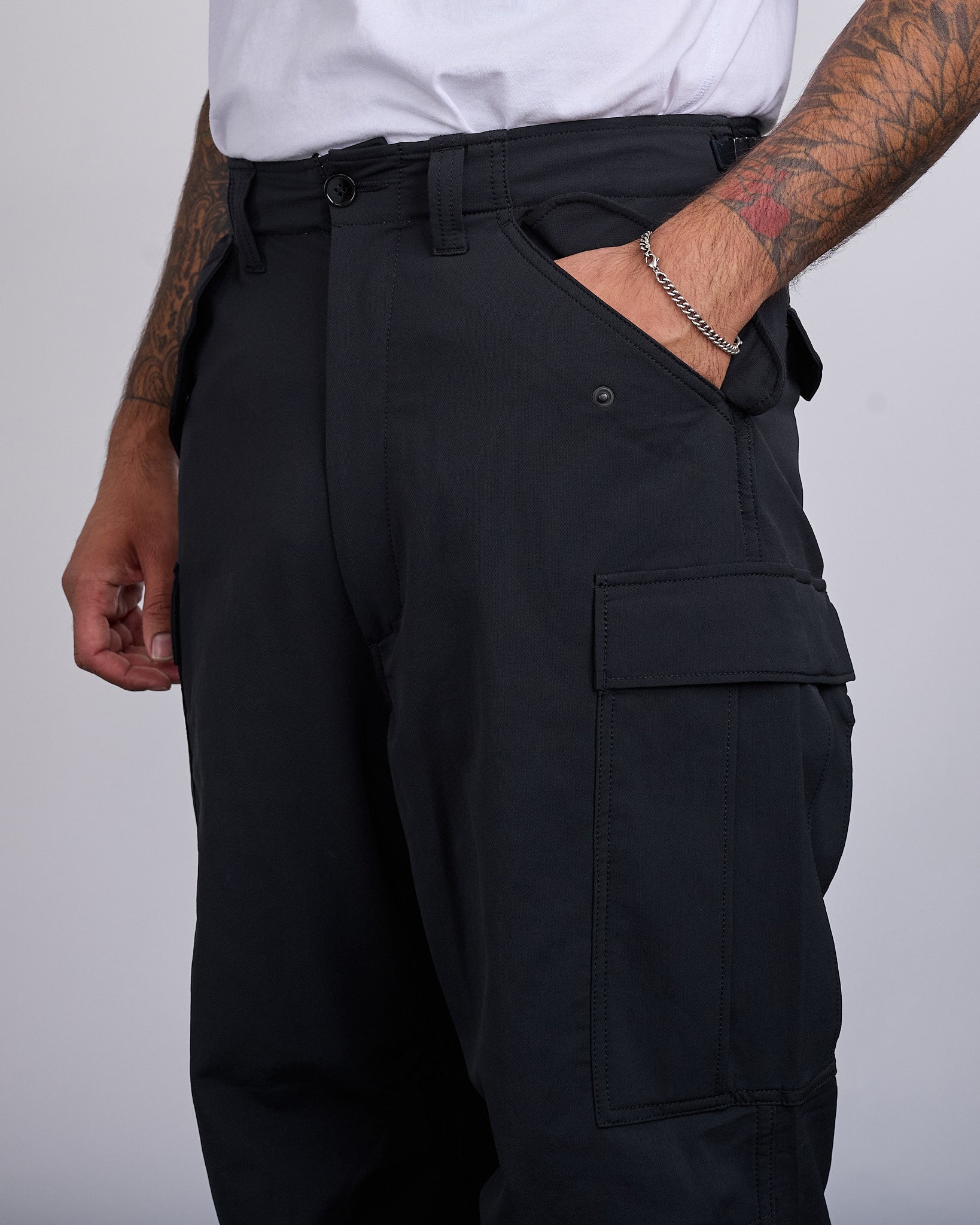 nanamica Alphadry Field Cargo Pant Black – LESS 17
