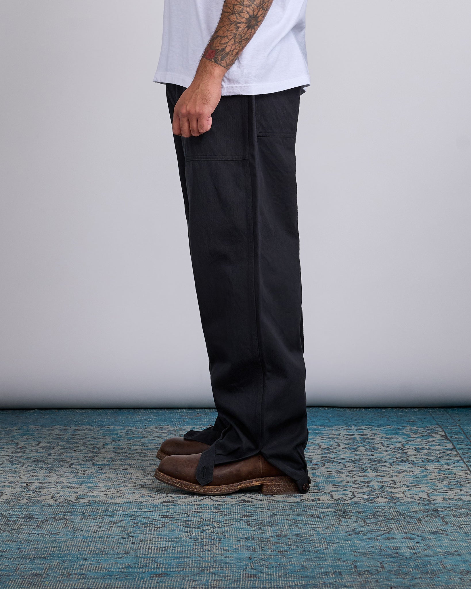 パンツ visvim motors carrol pant Navy visvim Motors Carrol Pant Navy – LESS 17