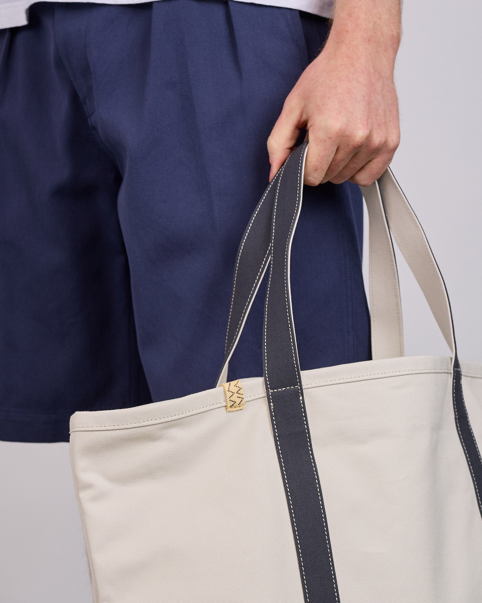 visvim Summer Spot Juneau Tote Bag (M) Navy – LESS 17