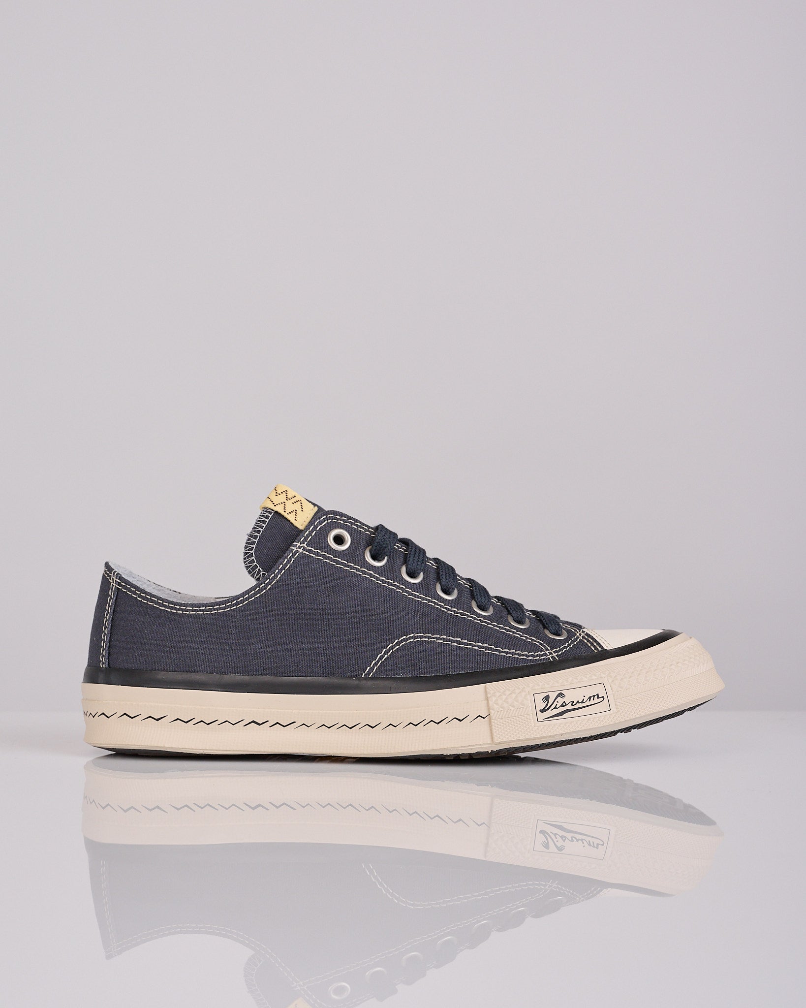 visvim Summer Spot Skagway Lo Navy – LESS 17