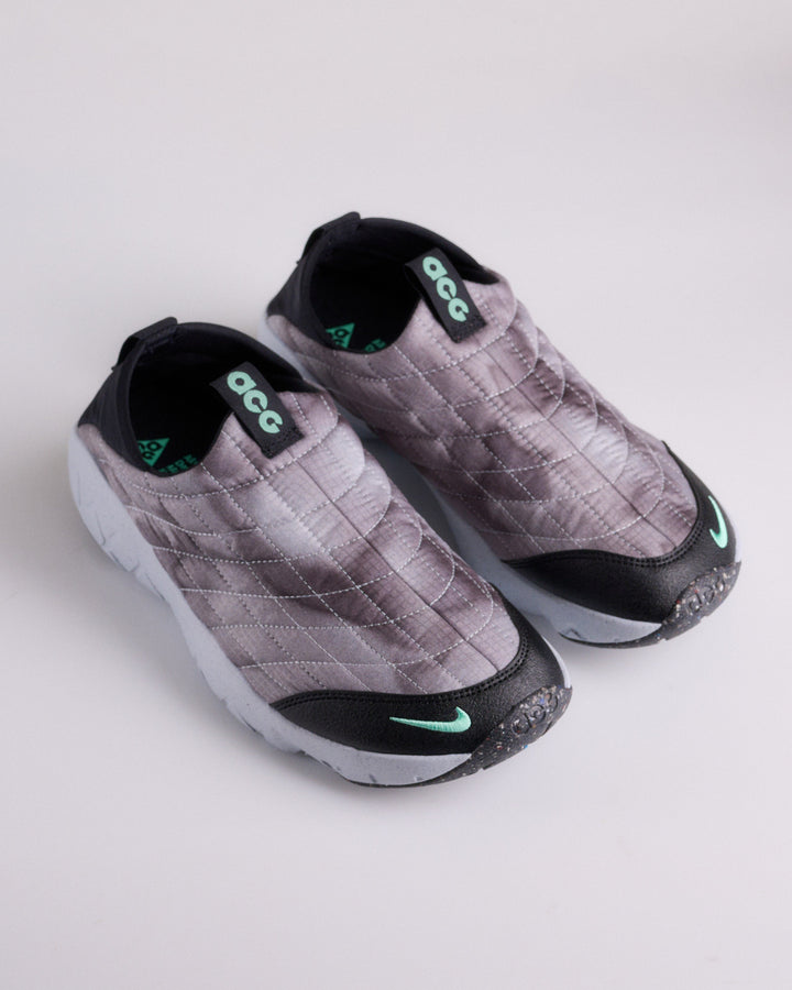 Nike Men's ACG Moc 3.5 SE Black/Green Glow-Black-Pure Platinum