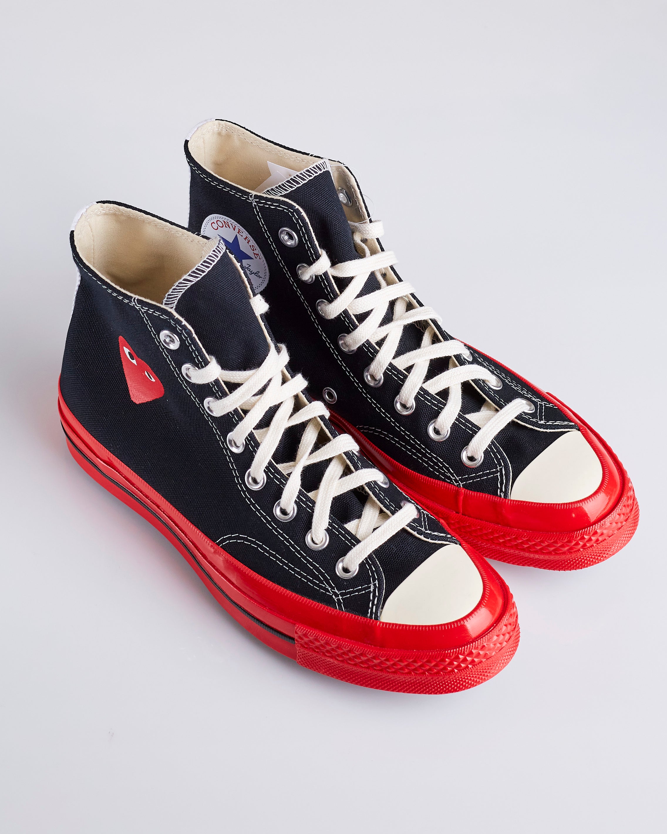 Red and black chuck hot sale taylors