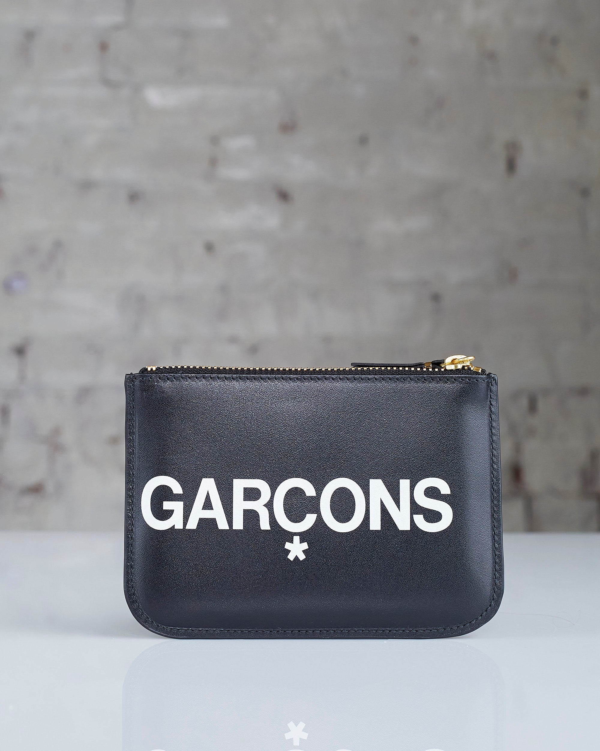 Comme des Garçons Wallet Huge Logo Pouch Black