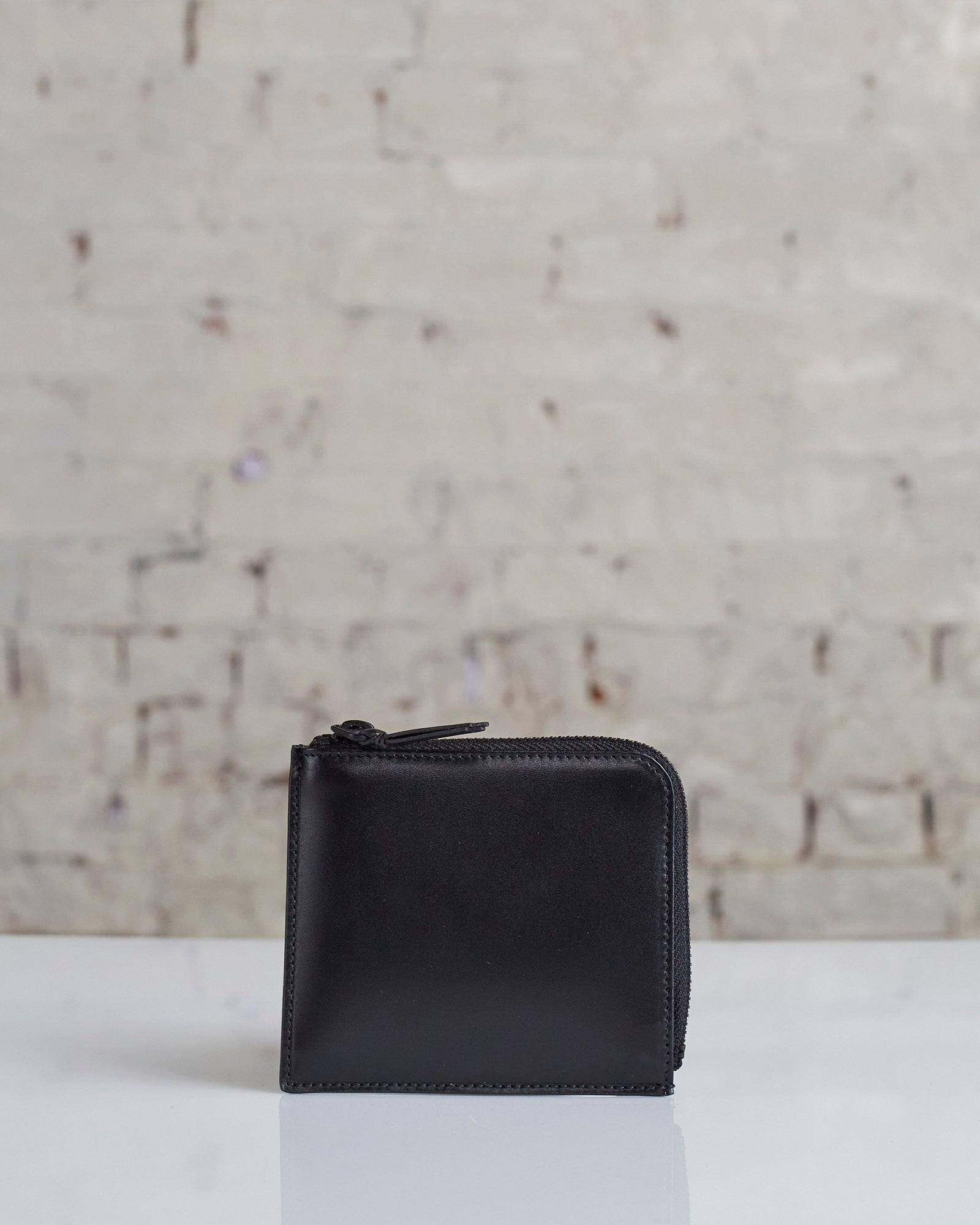 Comme des garcons 2024 zip wallet zara