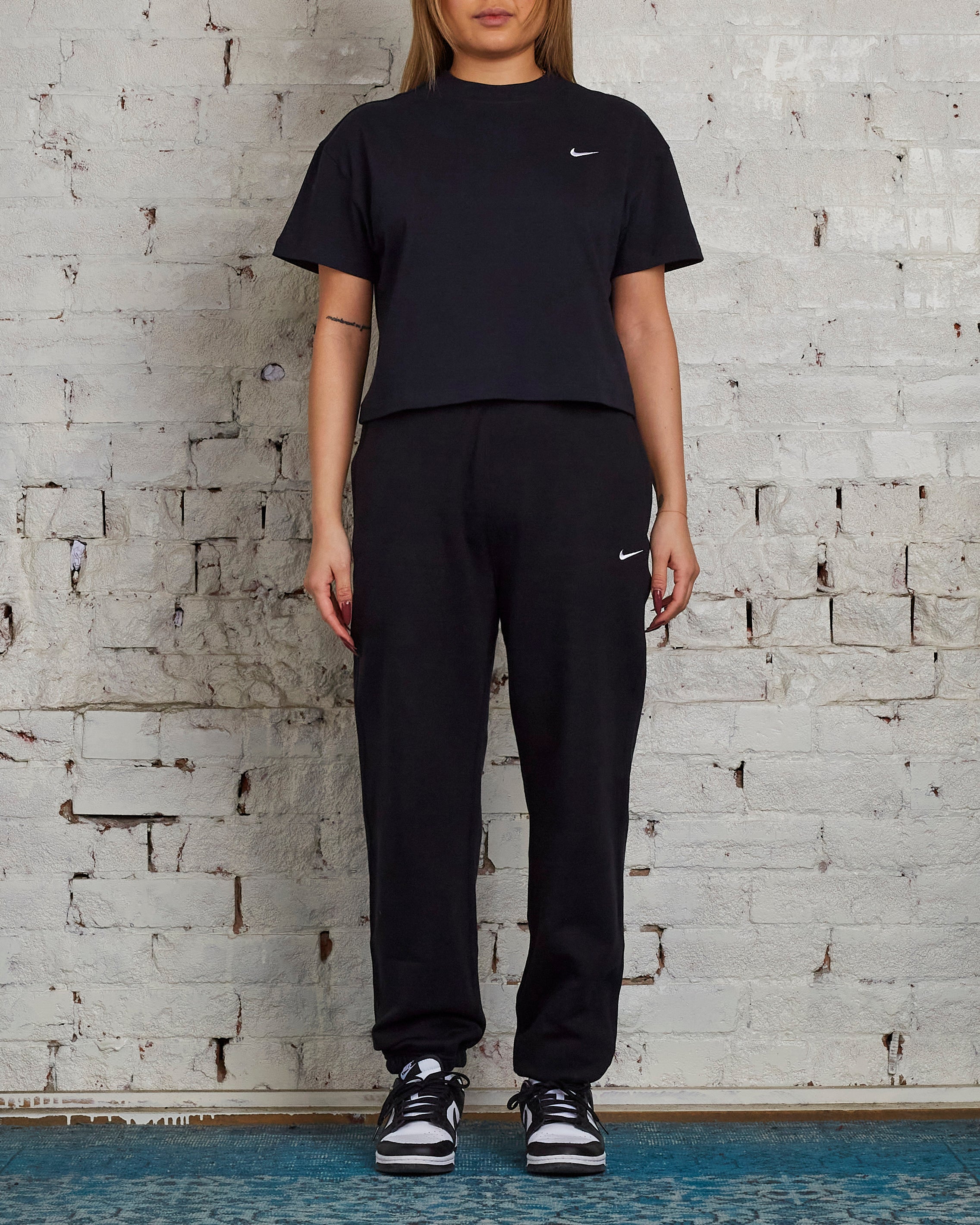 NikeLab Women's Solo Swoosh Fleece Pant Black / White