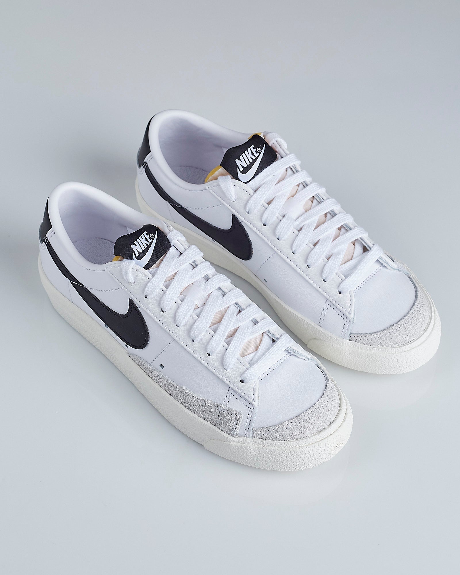 Nike Blazer Low 77 Sneakers