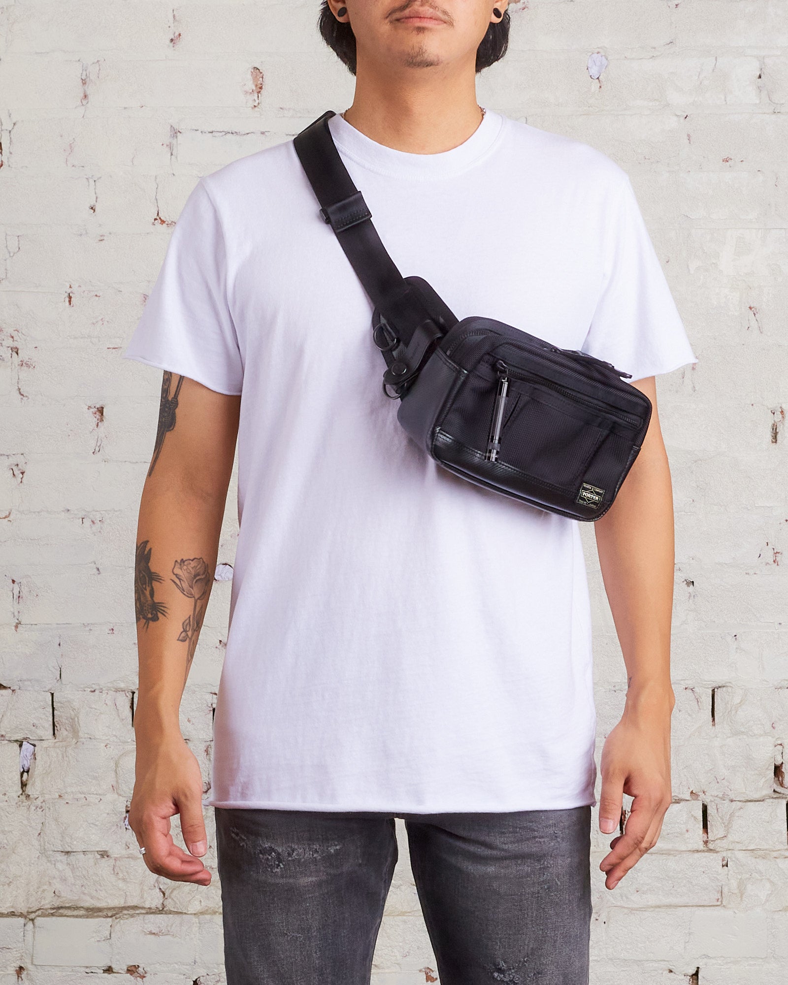 Porter Heat Waist Bag Black – LESS 17