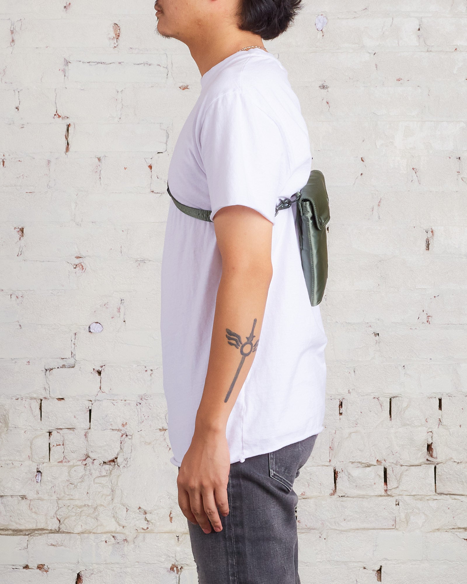 Porter Tanker Travel Case Sage Green – LESS 17